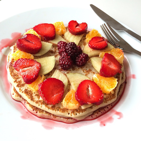 PFANNKUCHEN MIT OBST