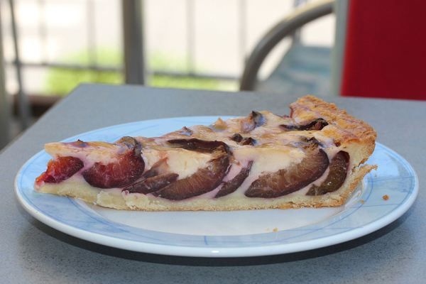 PLUM TART